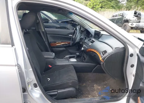 2011 Honda Accord 2.4 Ex from USA, damaged, VIN 1HGCP2F71BA156717